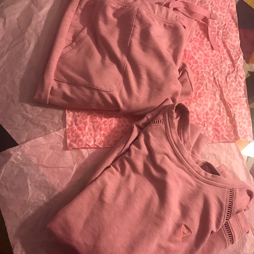 Victoria Secret Pink jogger And long sleeve shirt